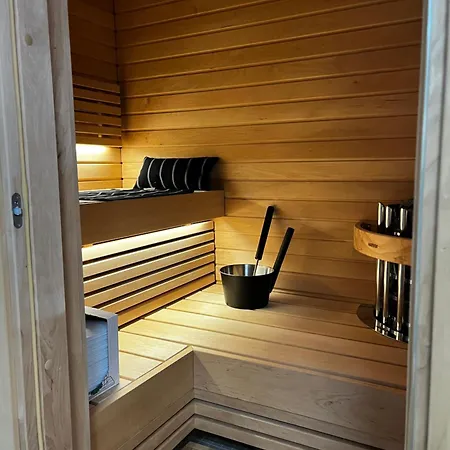 Διαμέρισμα Viihtyisae Kaupunkiyksioe Saunalla Πόρι